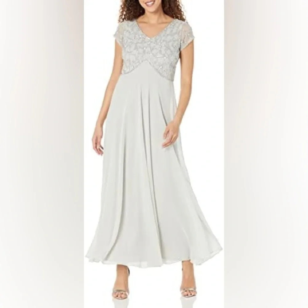 J Kara womens Cap Sleeve V-neck
Empire Waist Beaded Dress Sz : 10